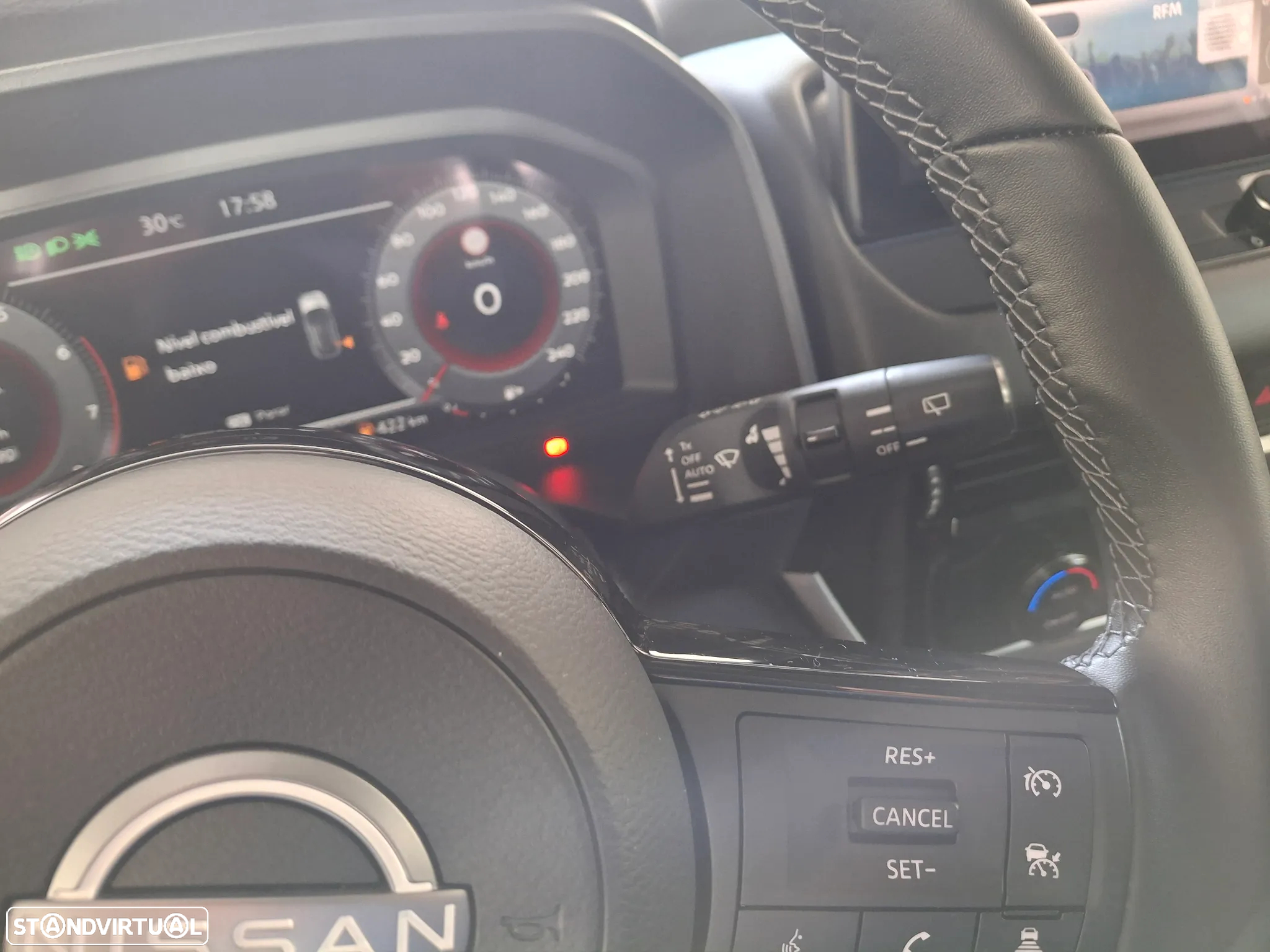 Nissan Qashqai 1.3 DIG-T N-Connecta LED - 17