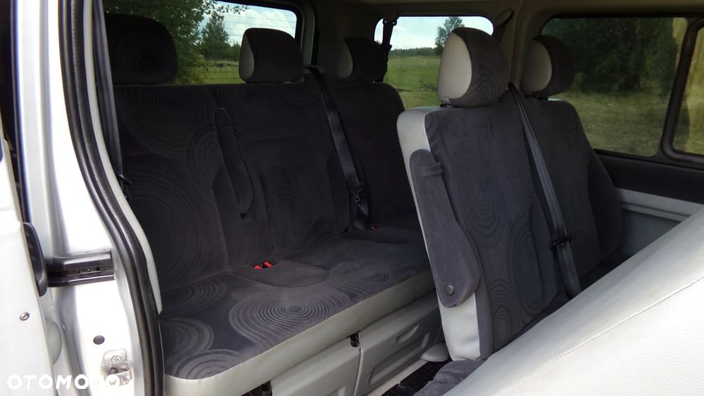 Renault Trafic 2.0 dCi 115 Passenger Expression - 20