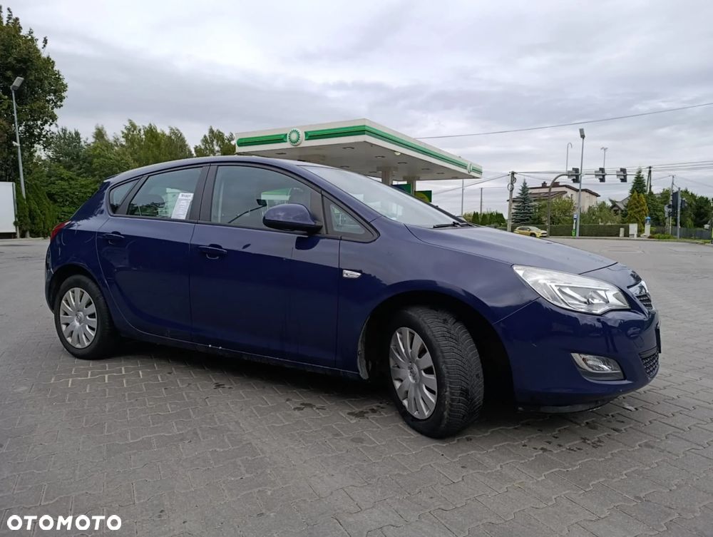 Opel Astra - 9