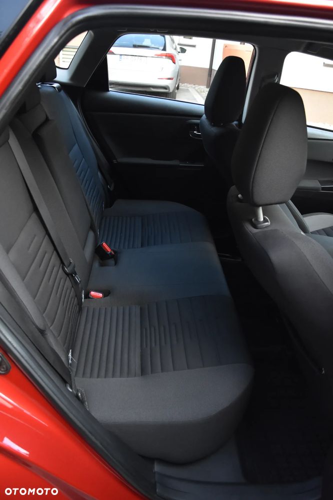 Toyota Auris 1.6 Premium Comfort - 14