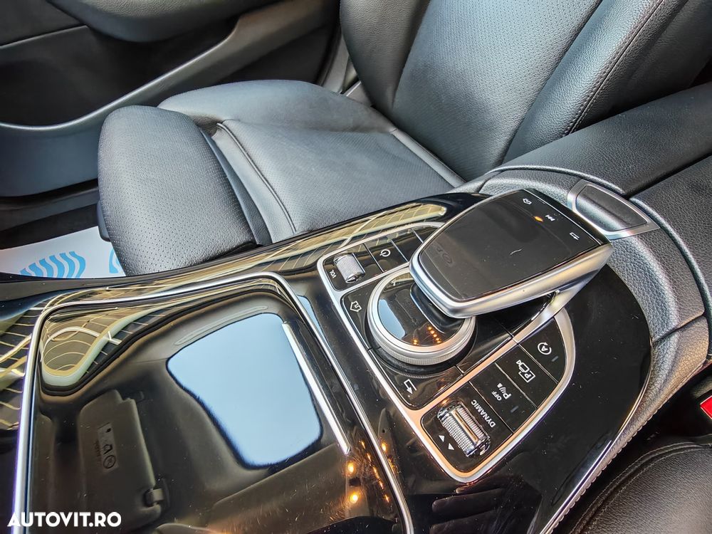 Mercedes-Benz E 220 d 9G-TRONIC - 17