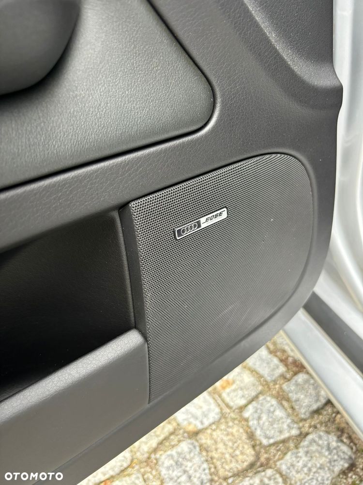 Audi RS4 Limousine - 14