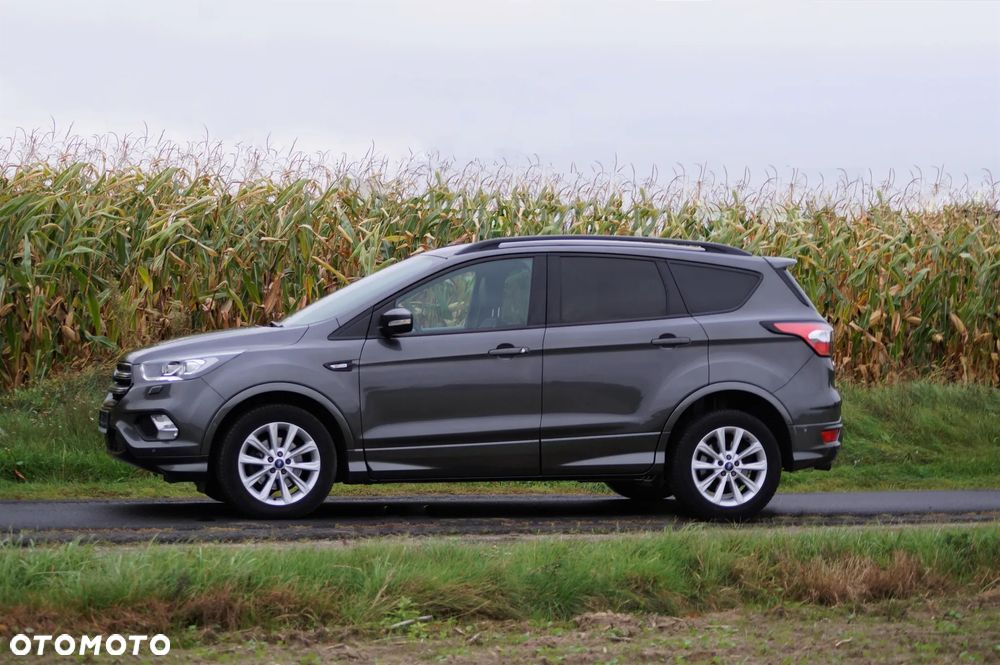 Ford Kuga - 10