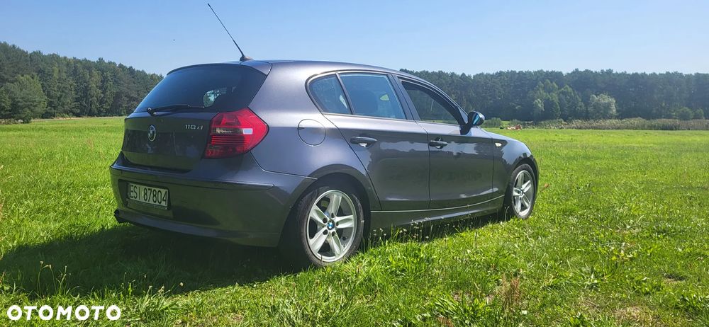 BMW Seria 1 118d DPF - 8