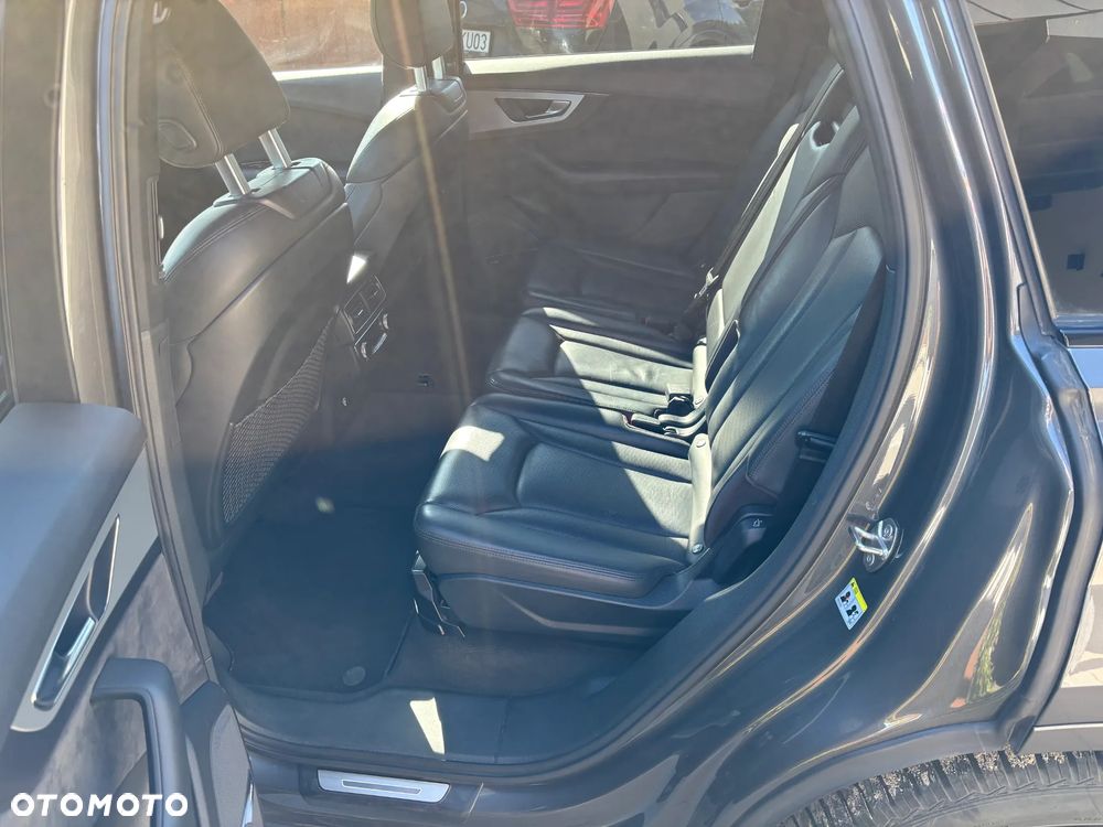 Audi Q7 - 27