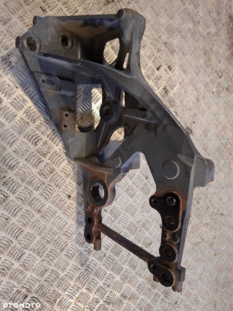 PODKŁAD RESORA MOCOWANIE CYBANTA BELKA PRZÓD DAF CF EURO 6 - 4