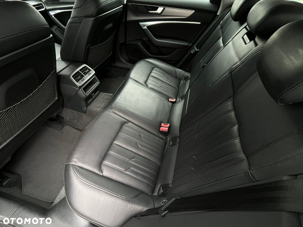 Audi A6 Avant 40 TDI quattro S tronic - 16