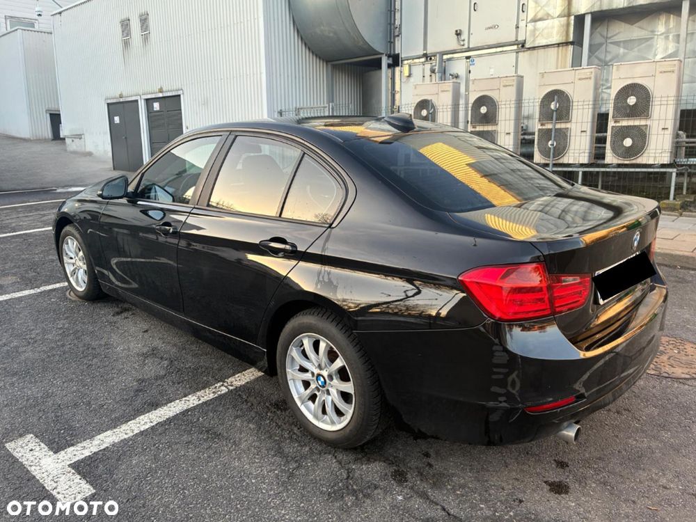 BMW Seria 3 316d - 3