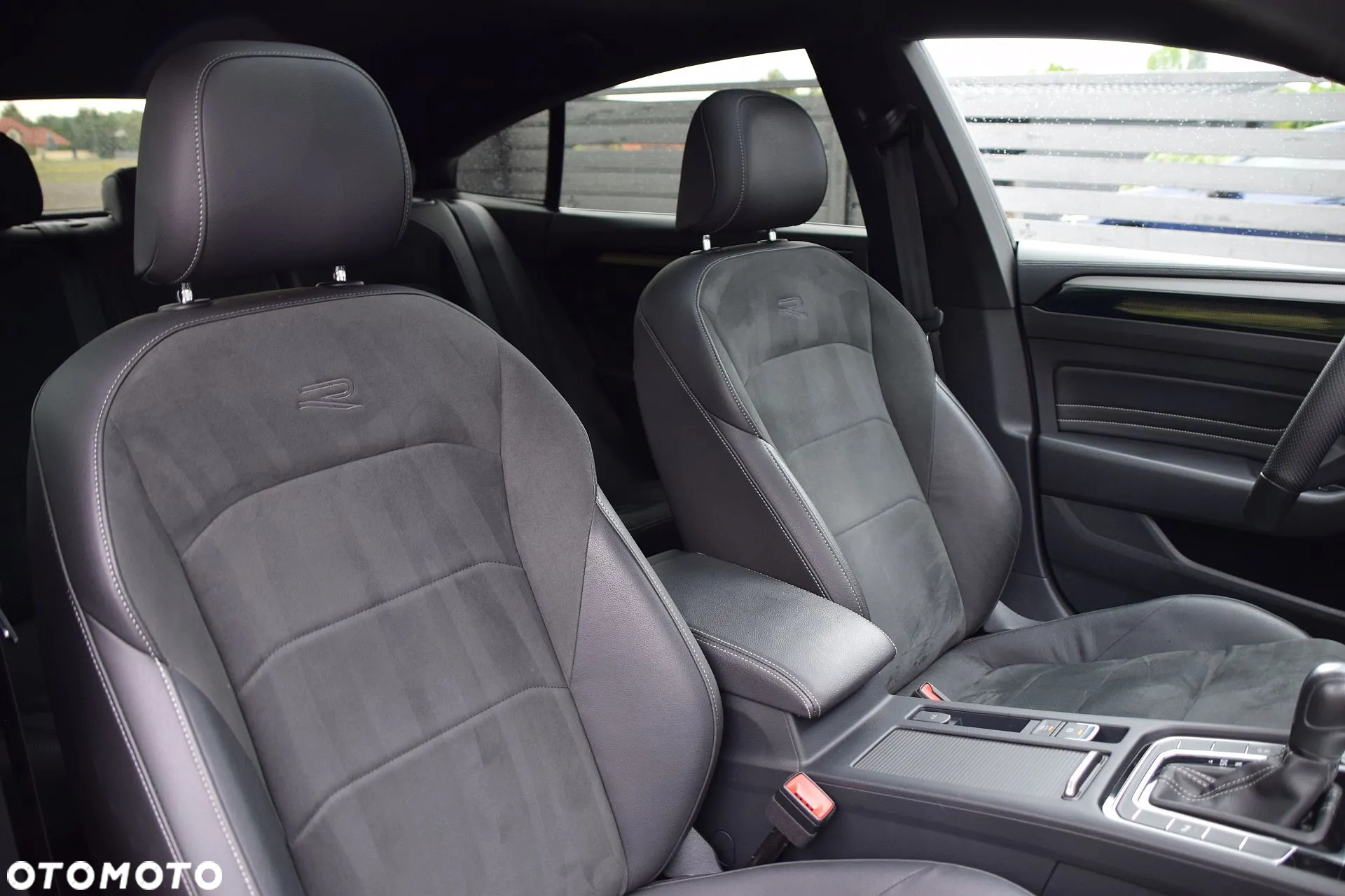 Volkswagen Arteon 2.0 TDI R-Line DSG - 30