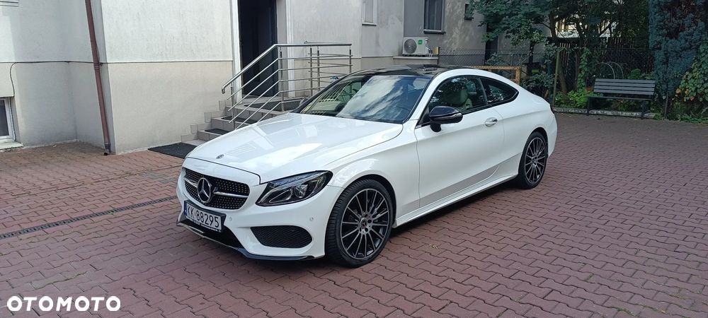 Mercedes-Benz Klasa C 300 9G-TRONIC - 10