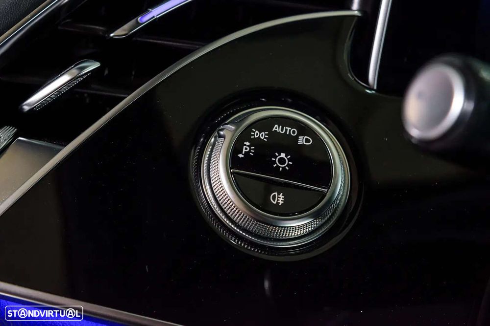 Mercedes-Benz E 300 - 22