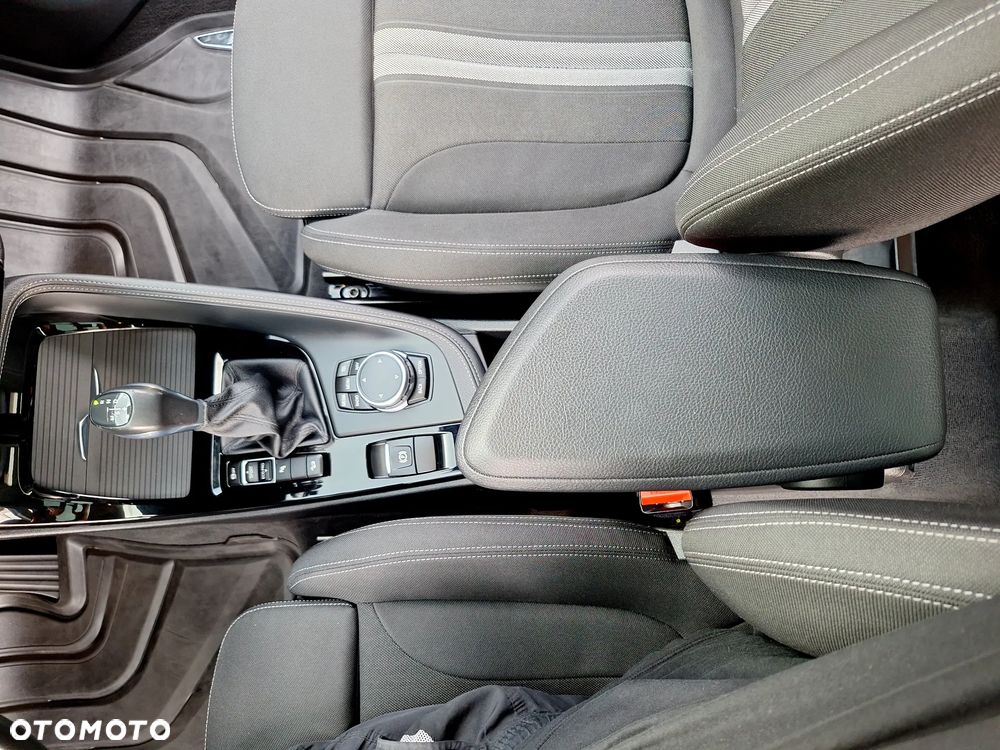 BMW X1 xDrive18d Sport Line - 27