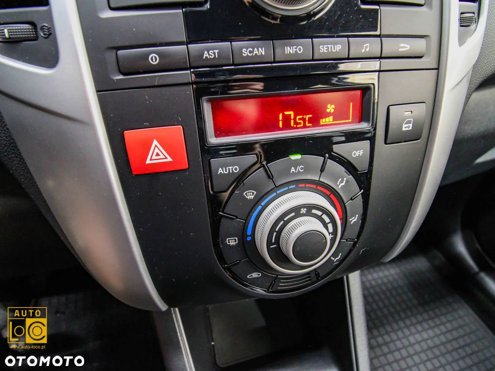 Kia Venga 1.6 M - 19