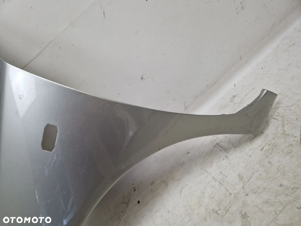 Błotnik lewy przód przedni Nissan Micra K12 - 4