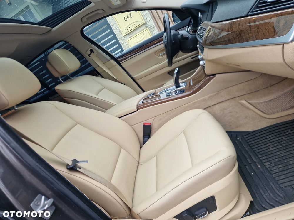 BMW Seria 5 - 12