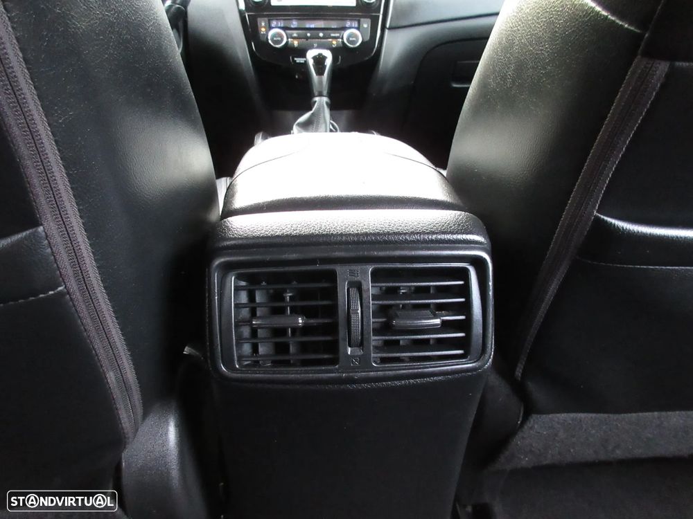 Nissan X-Trail 1.6 dCi Tekna Xtronic - 37