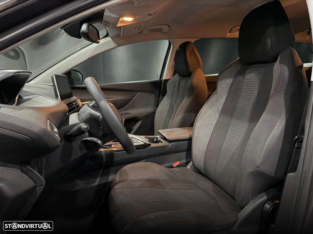 Peugeot 5008 1.5 BlueHDi Allure - 28