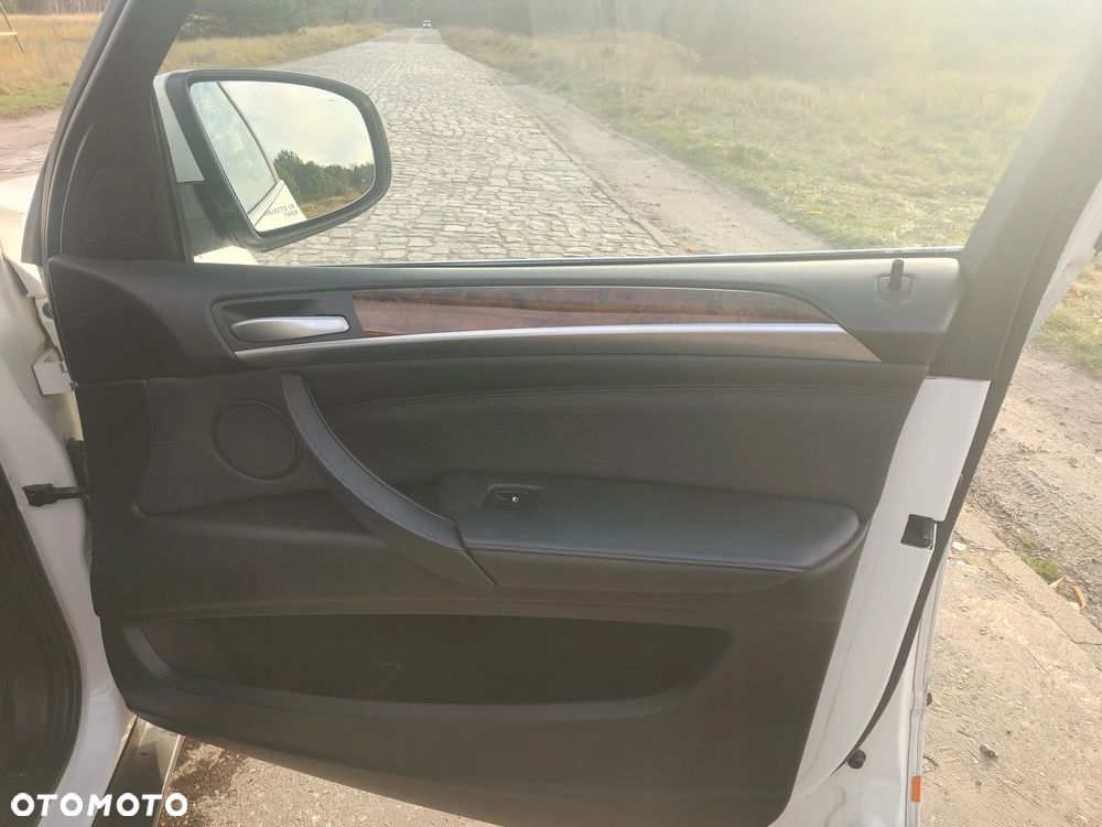 BMW X5 xDrive35i Edition Exclusive - 15