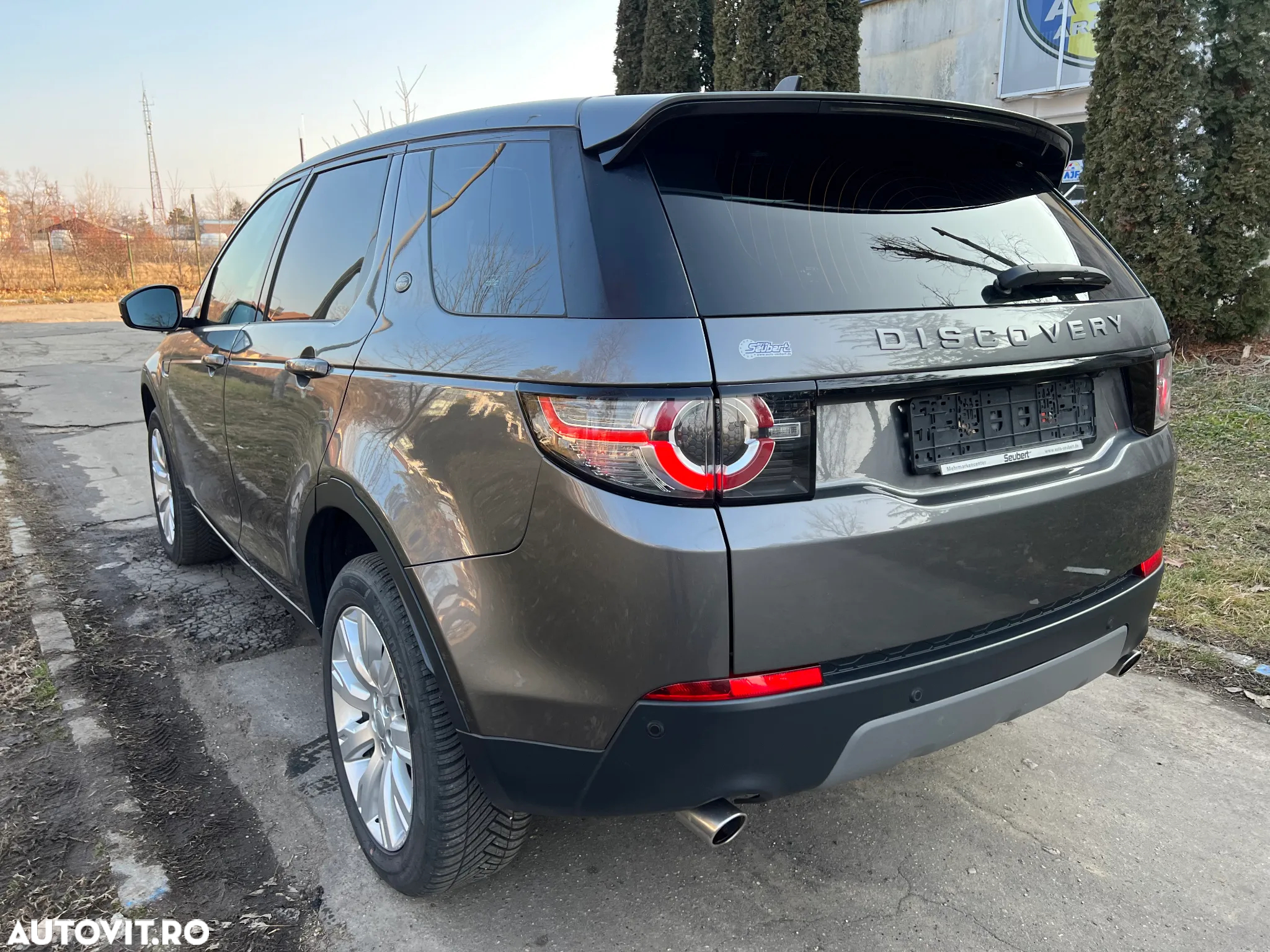 Land Rover Discovery Sport - 3