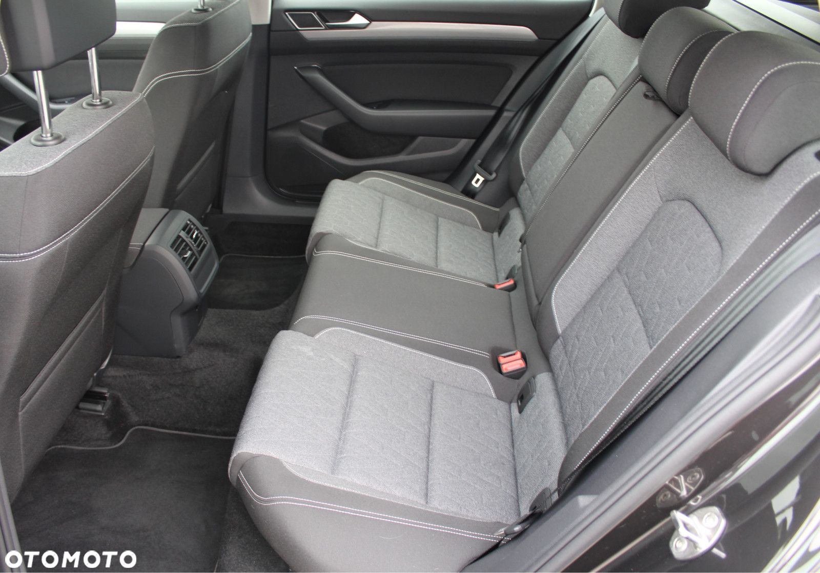 Volkswagen Passat 1.5 TSI EVO Business DSG - 13