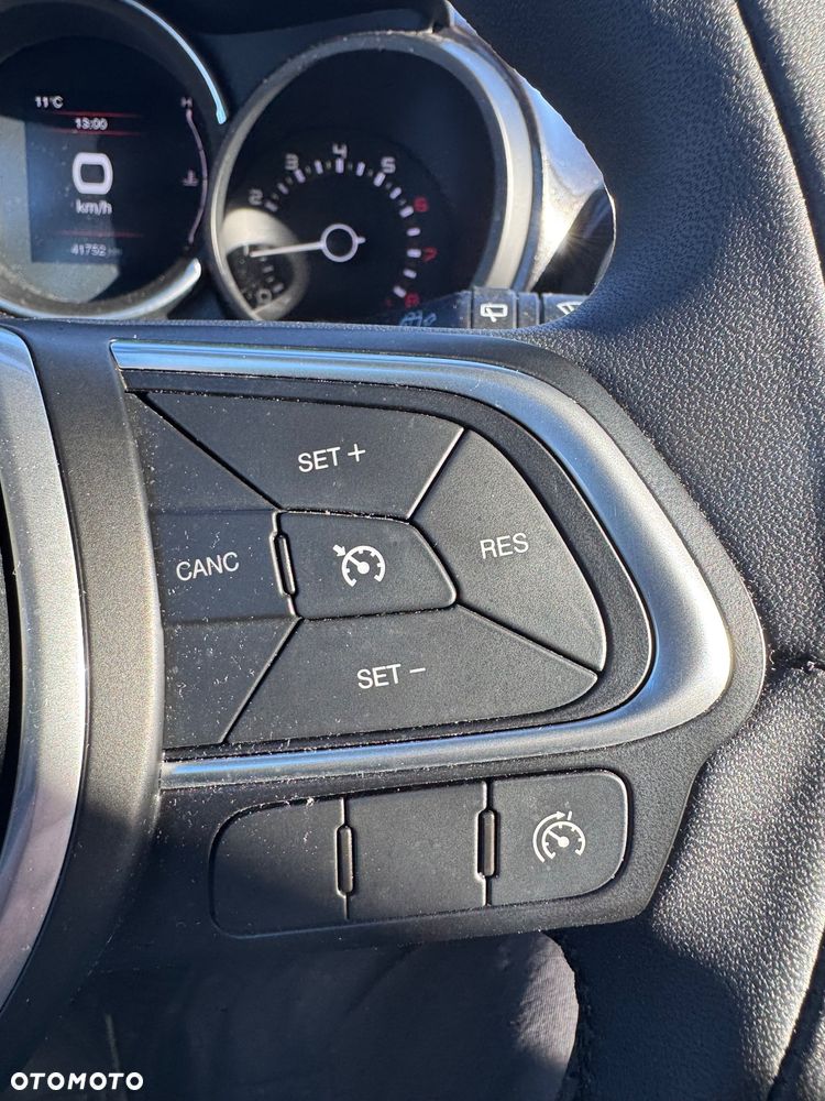 Fiat 500L 1.4 16V Urban Edition - 27