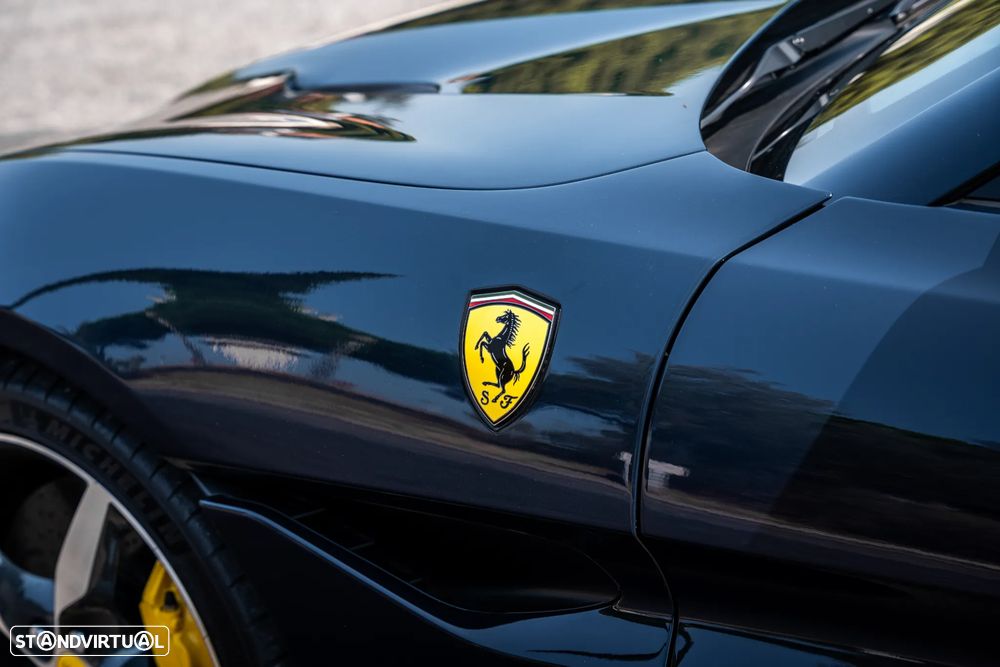 Ferrari Portofino M - 5