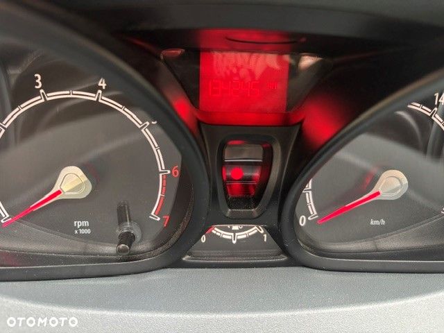 Ford Fiesta 1.25 SYNC Edition - 9