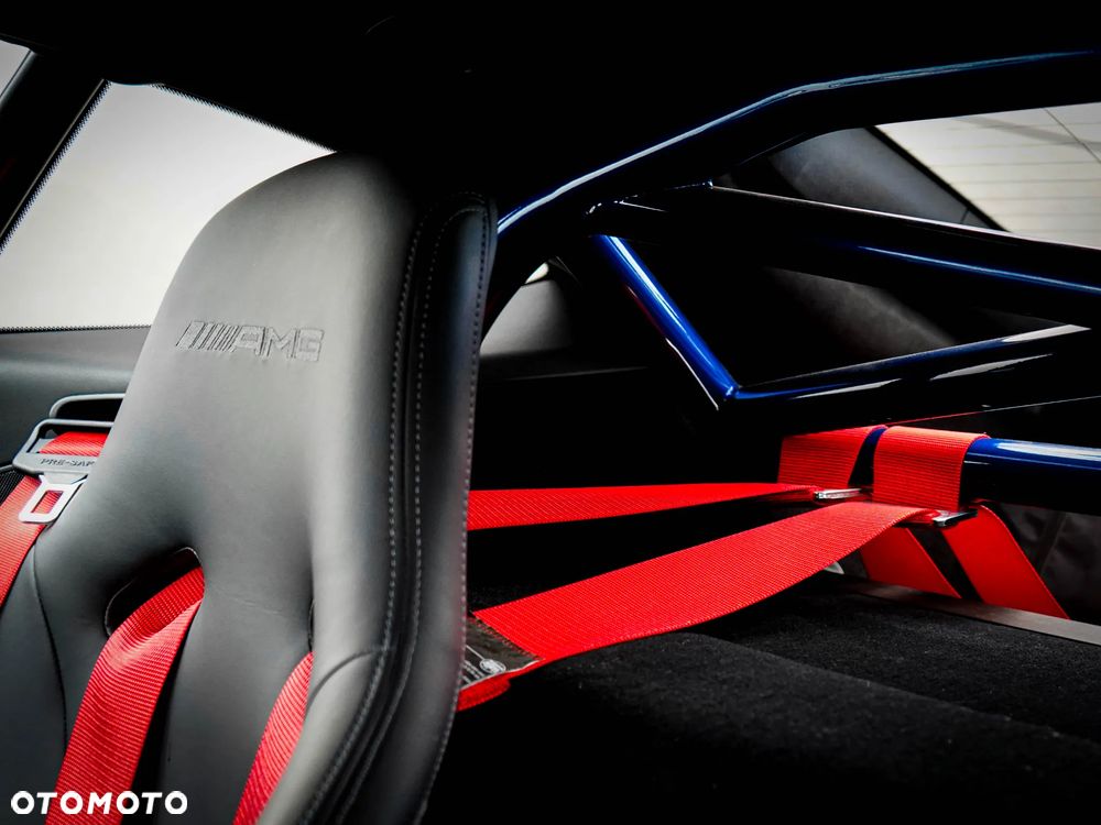 Mercedes-Benz AMG GT R - 20