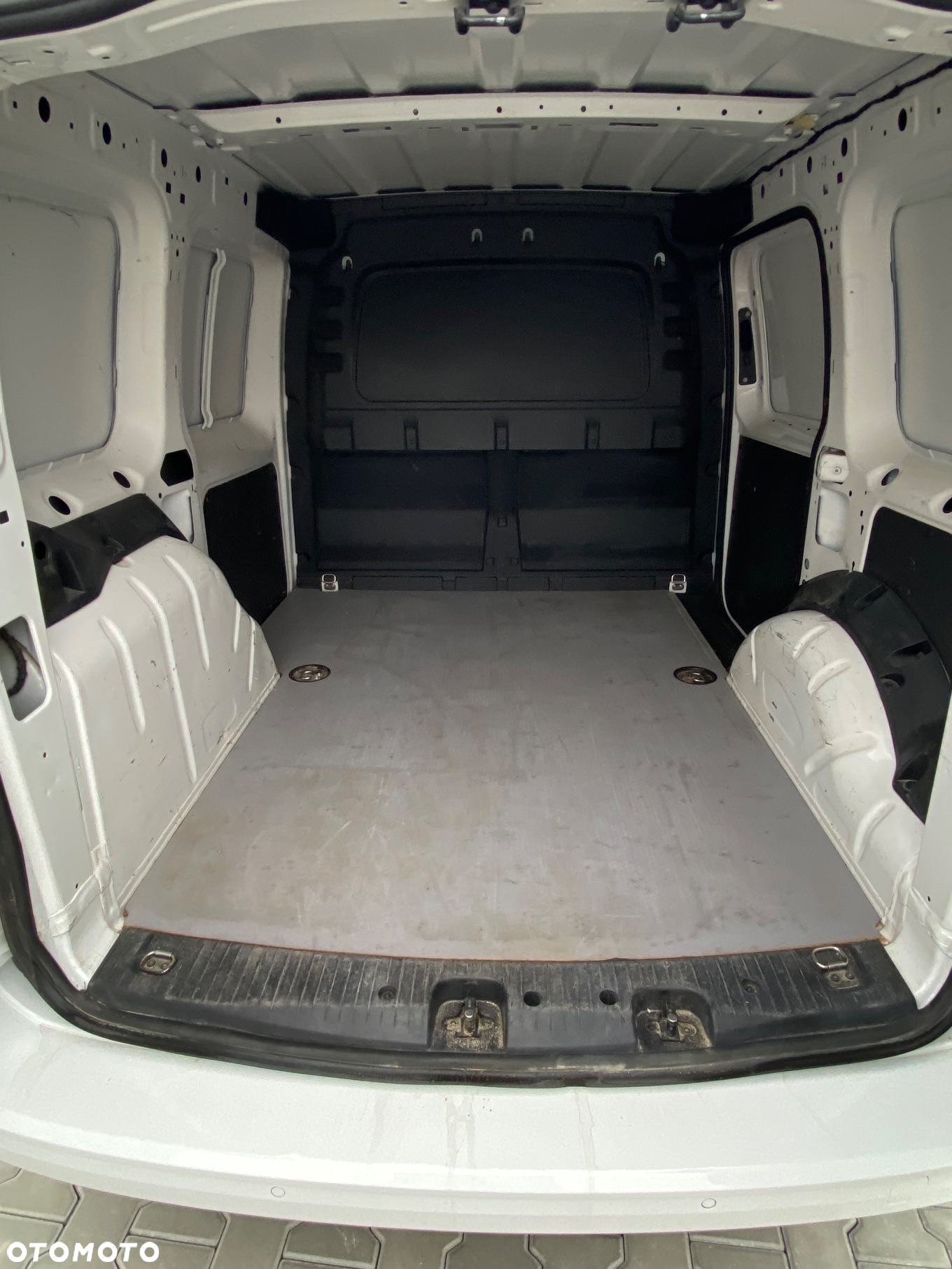 Volkswagen Caddy - 8