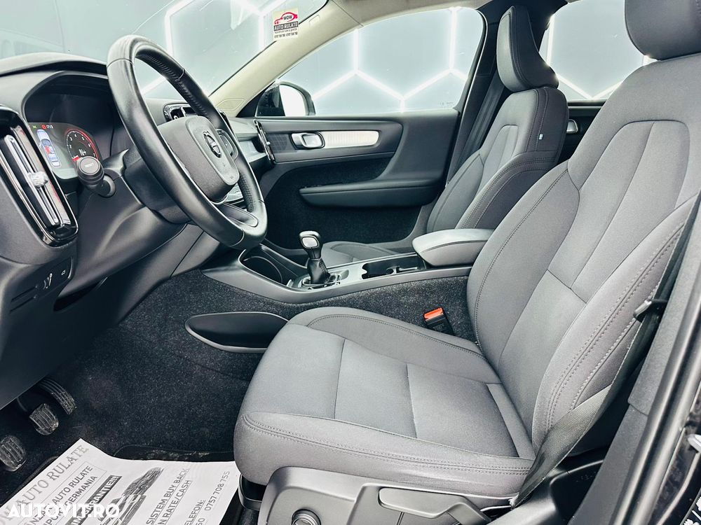Volvo XC 40 T2 Momentum Core - 14