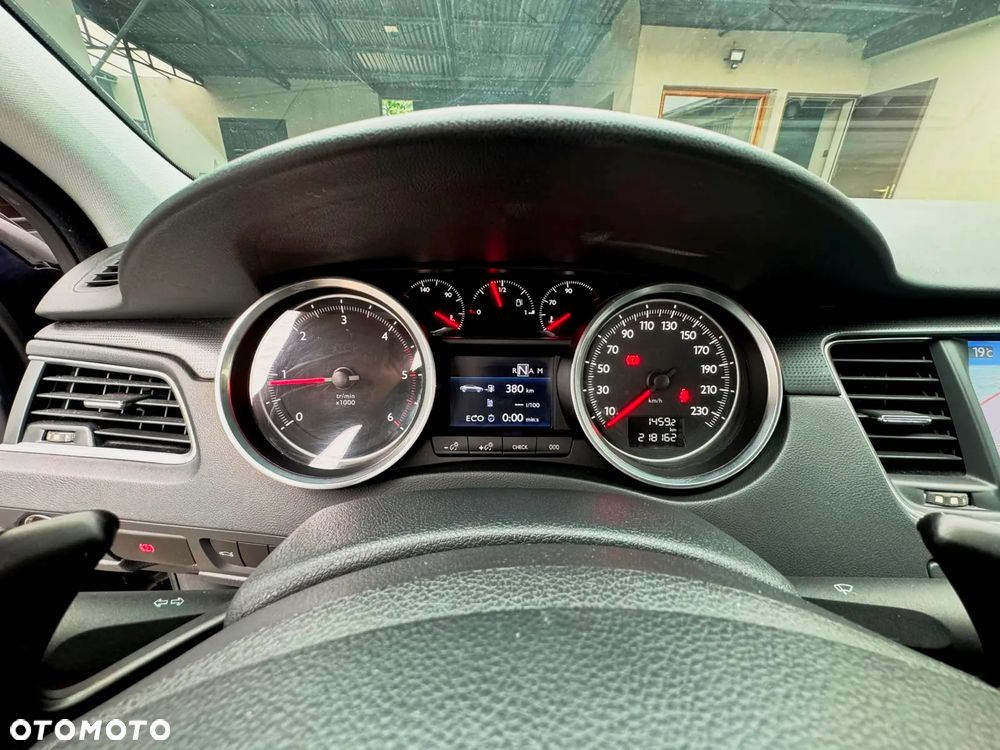 Peugeot 508 e-HDi FAP 110 EGS6 Access - 15