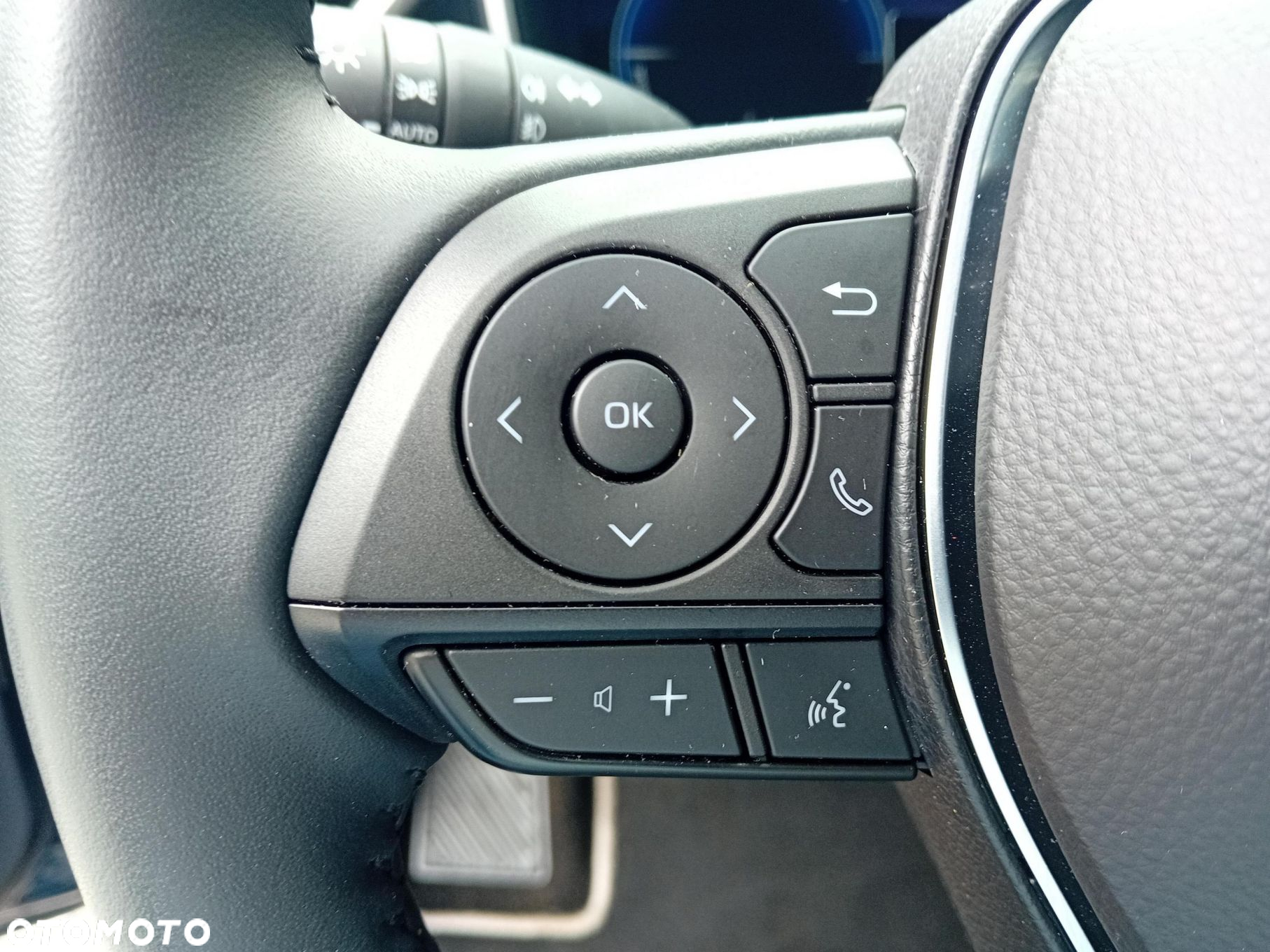 Toyota Corolla - 22