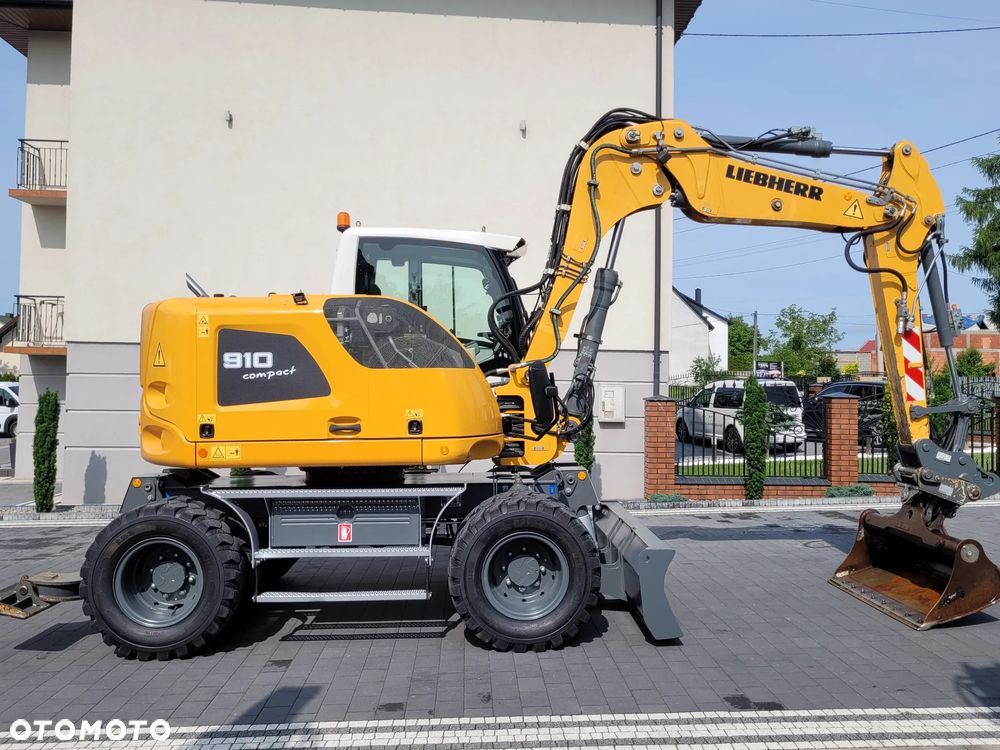 Liebherr A910 compact / 7800h / SUPER STAN / - 4