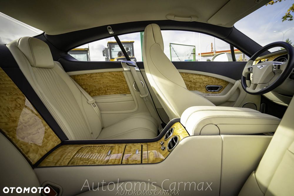 Bentley Continental GT - 38