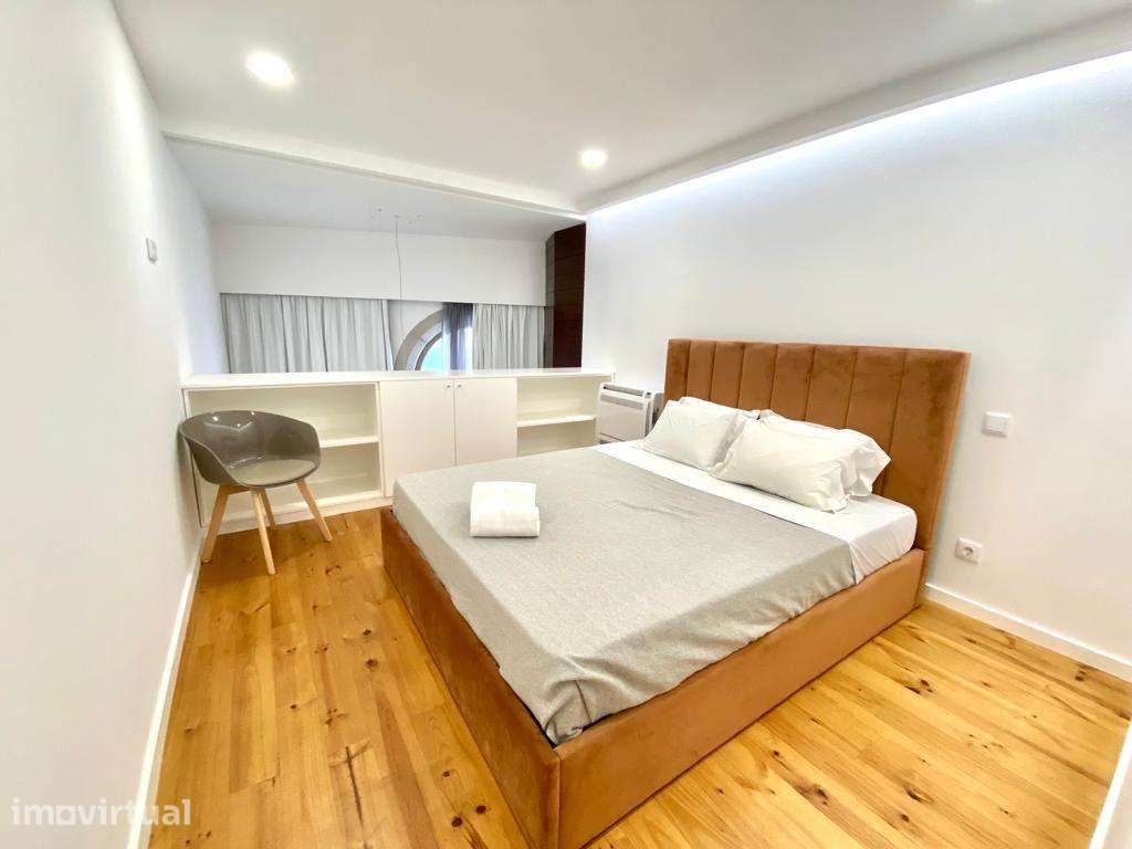Fantastico T1 com mezanino Duplex em Campanhã - Grande imagem: 5/16