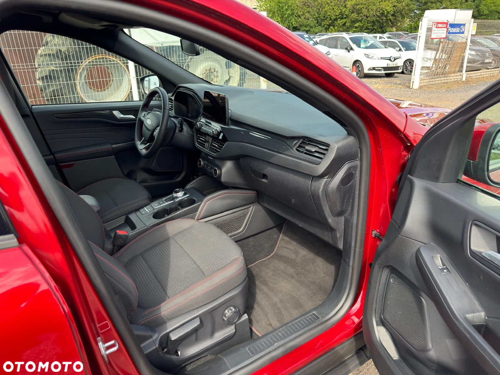 Ford Kuga 2.5 FHEV FWD ST-Line - 9