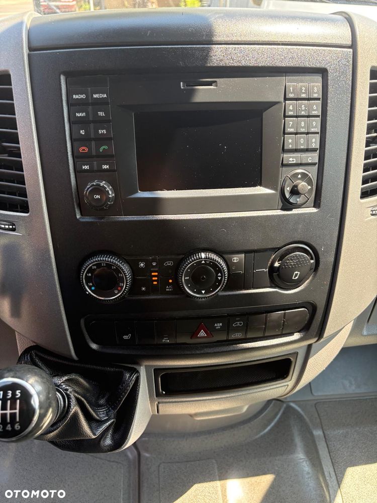 Volkswagen Crafter 2015r L2H2 klima webasto kamera - 13