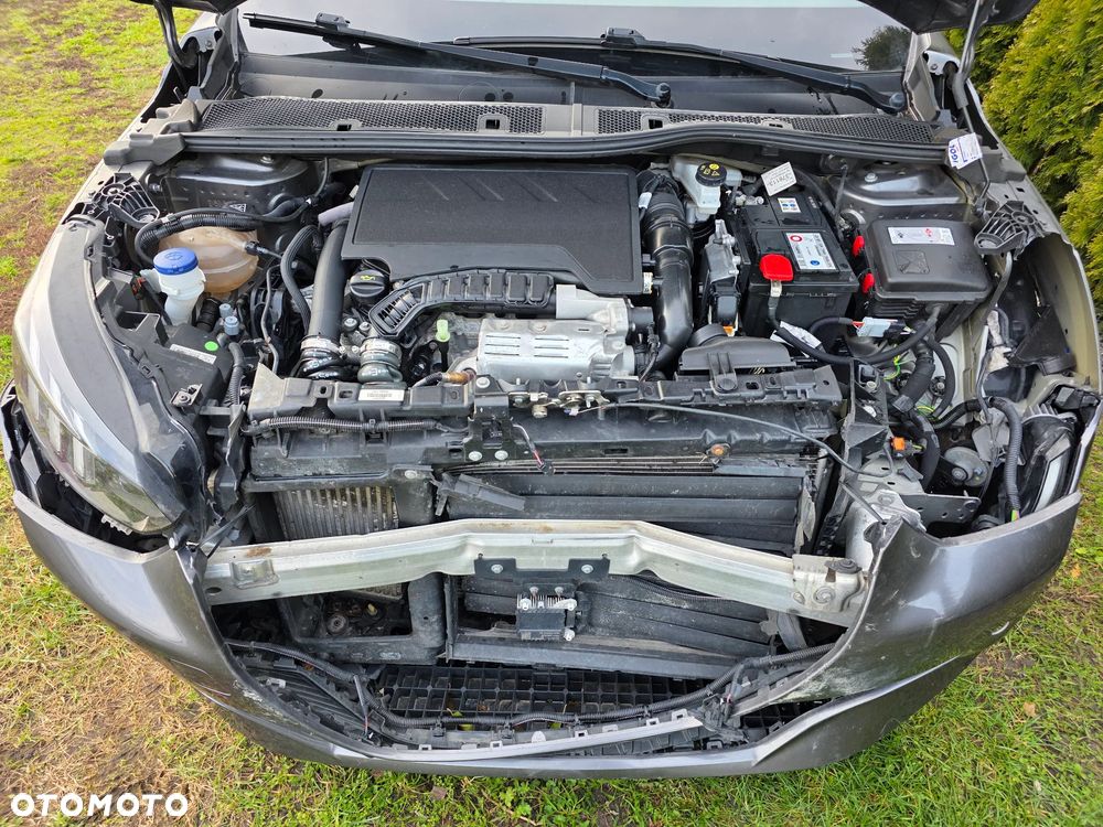 Peugeot 208 1.2 PureTech GT Line S&S EAT8 - 5