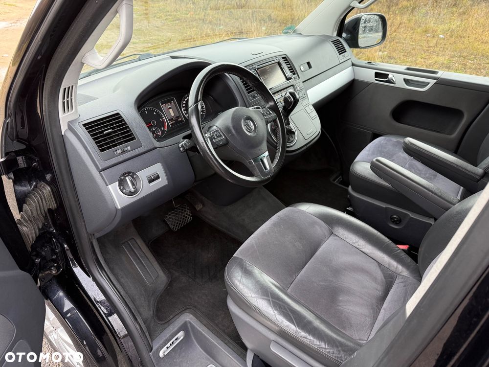 Volkswagen Multivan - 12