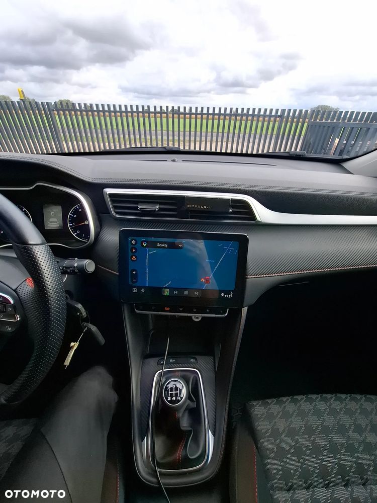 MG ZS - 17