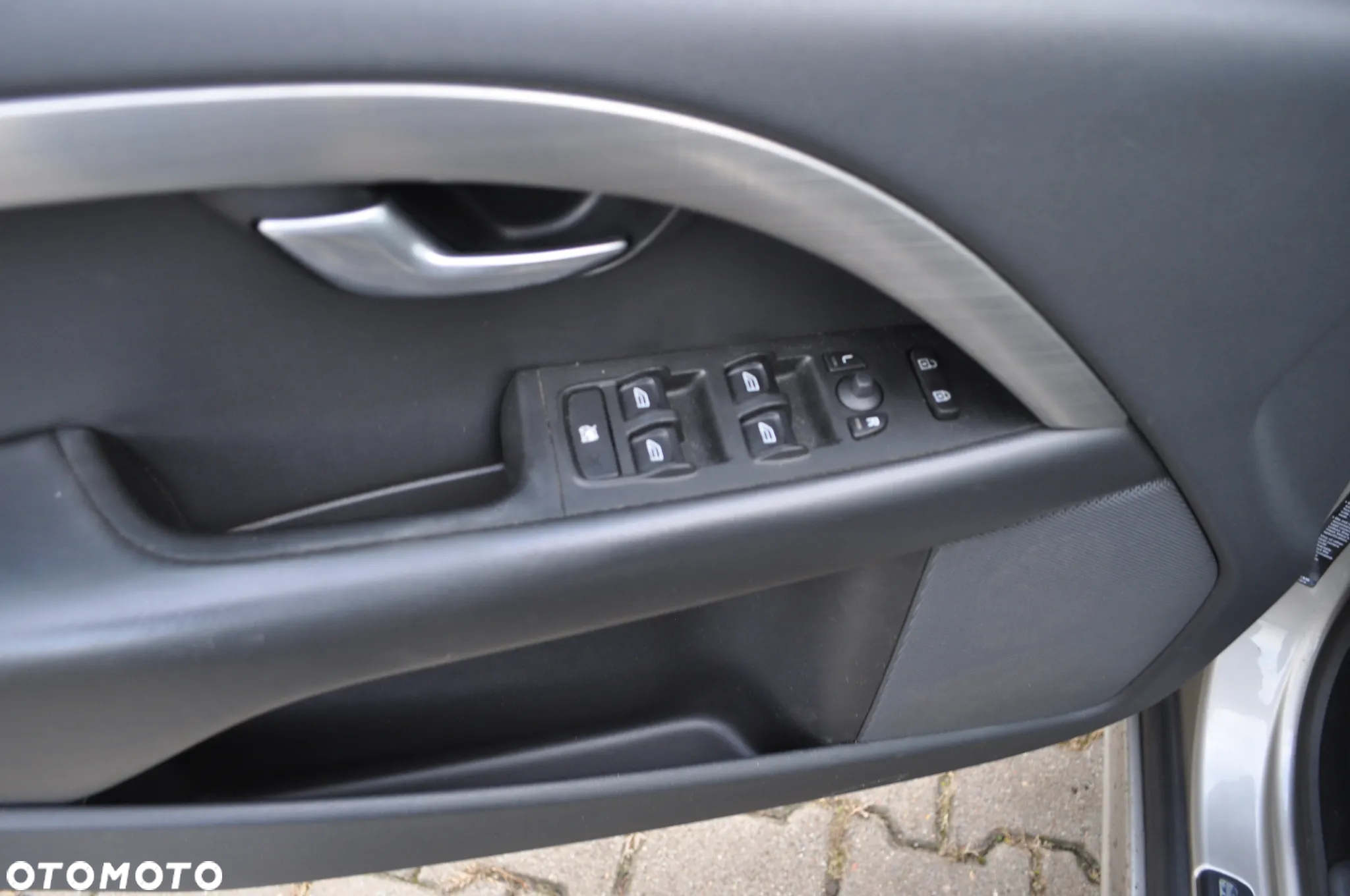 Volvo V70 DRIVe Momentum - 28