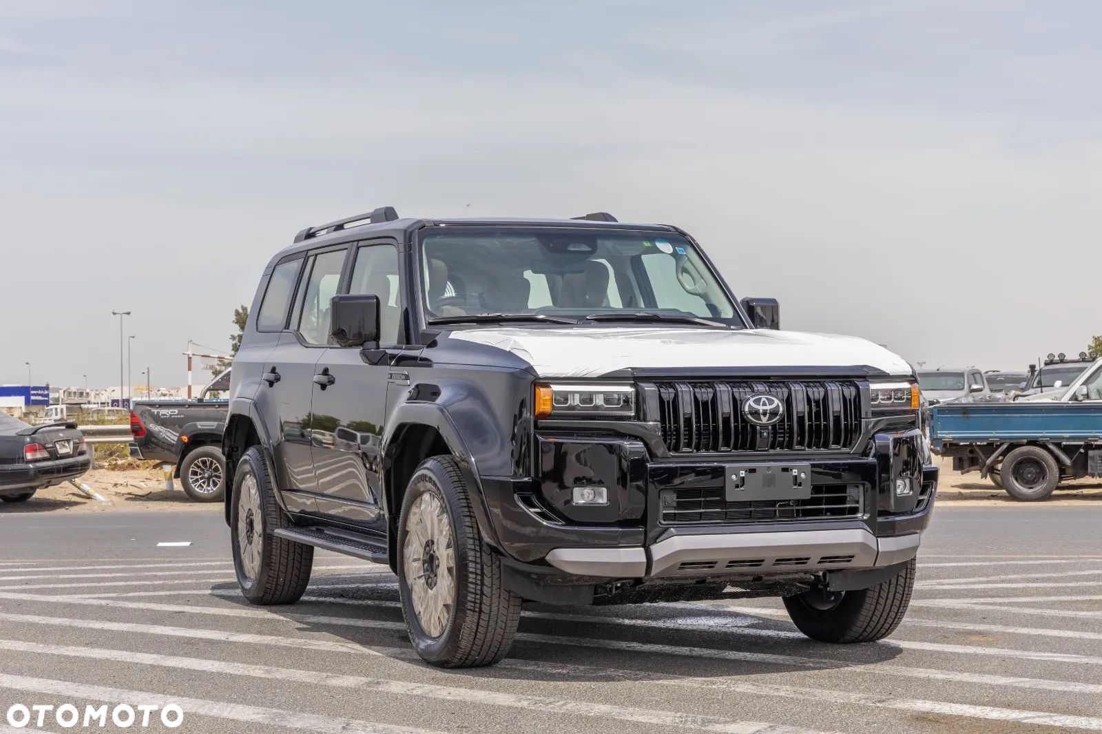 Toyota Land Cruiser - 1