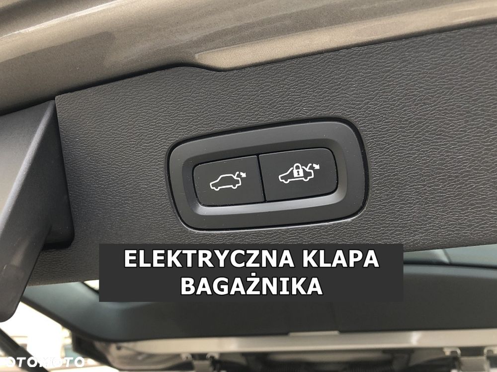 Volvo V60 B4 D Momentum Pro - 28