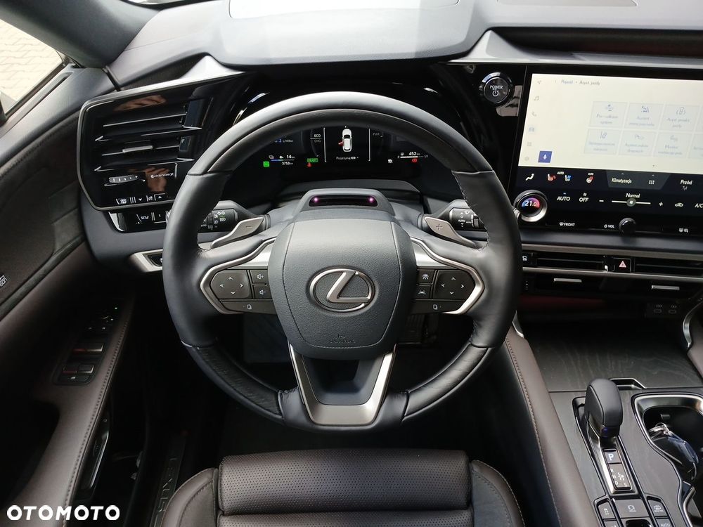Lexus RX - 12