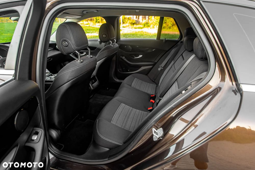 Mercedes-Benz Klasa C 250 (BlueTEC) d 4-Matic 7G-TRONIC - 34