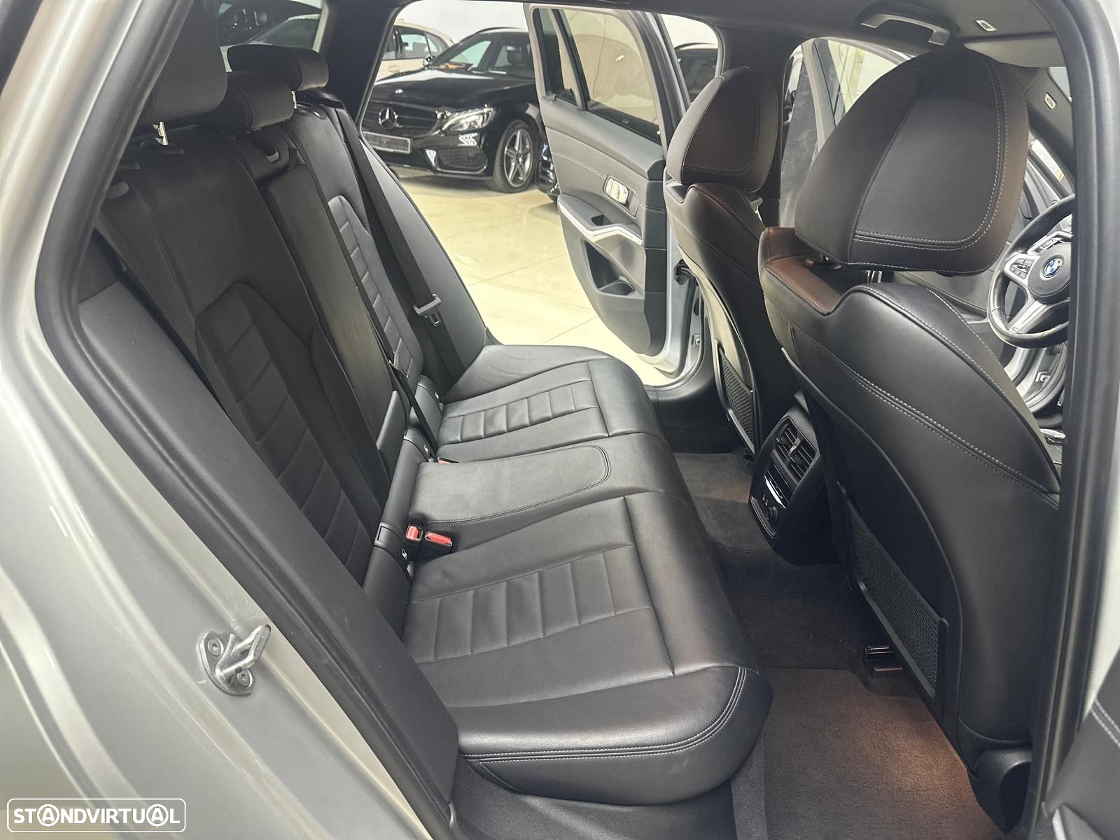 BMW 320 d Pack M Auto - 15