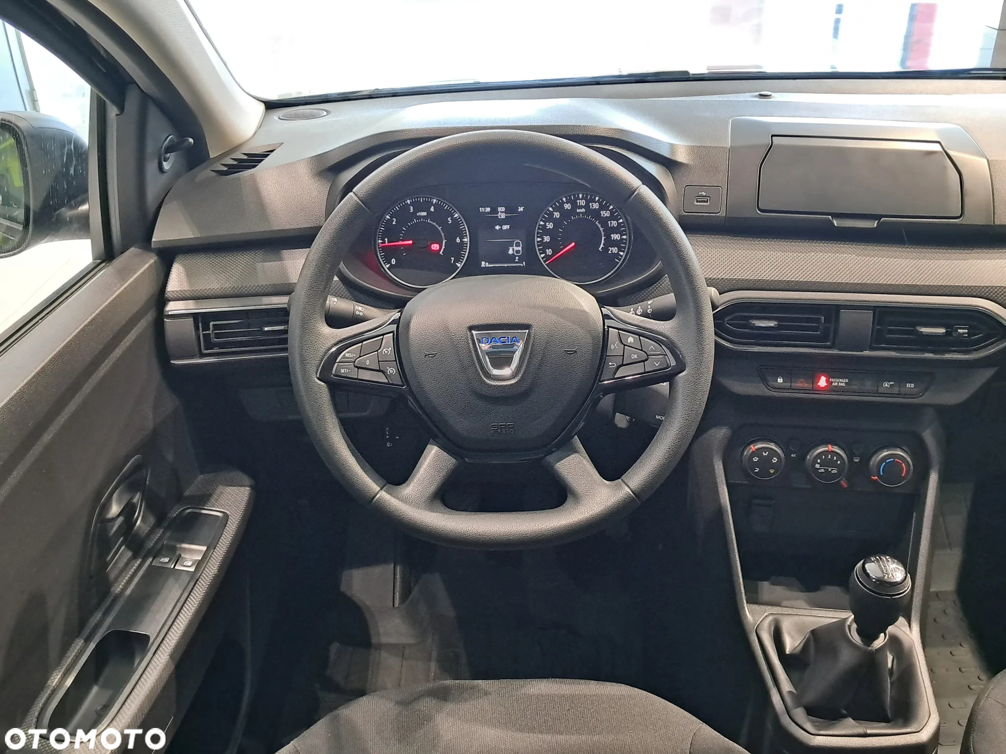 Dacia Sandero - 16