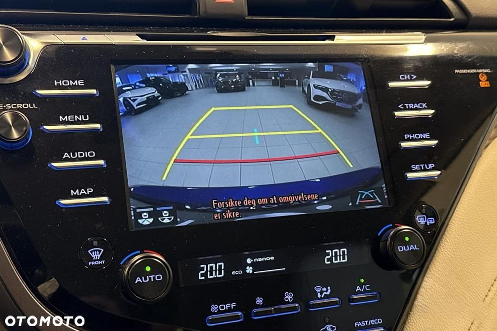 Toyota Camry 2.5 Hybrid Executive CVT - 13