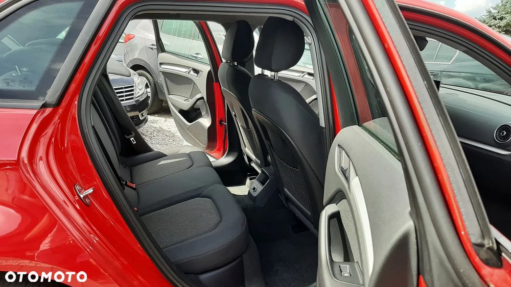 Audi A3 Sportback 2.0 TDI S tronic design - 17