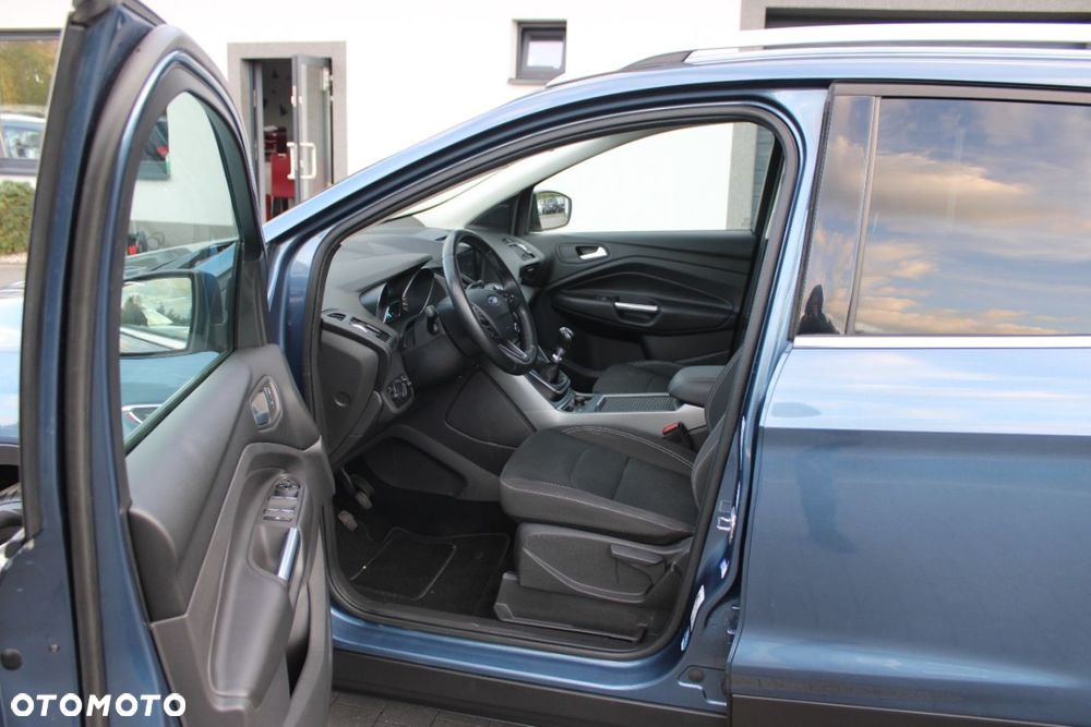 Ford Kuga - 21
